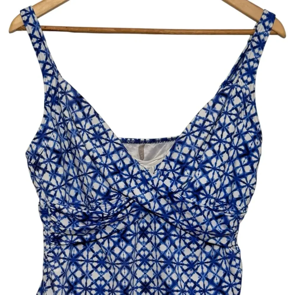 Lands End Blue White Tile Print Size 14 Adjustable Strap Tankini Top